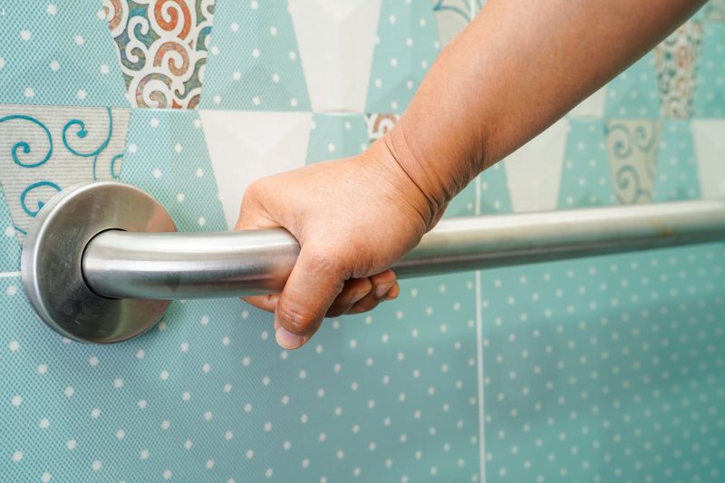 Towel Bar Installation in Kansas City, KS